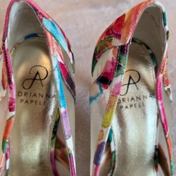 Adrianna Papell Shoes Watercolor Floral Printed Pointed Toe Slip On Heel 8 Med - Picture 12 of 15